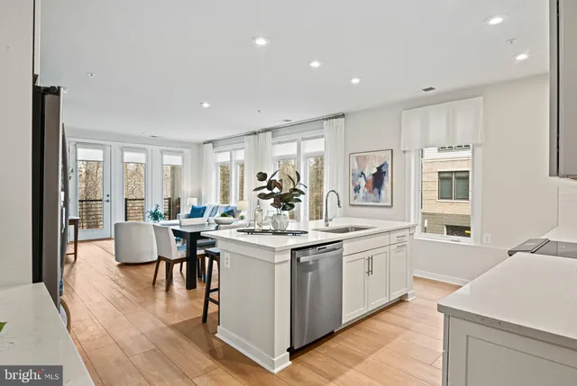 $617,000 | 1669 Bandit Loop, Unit 109A, Reston, VA 20190