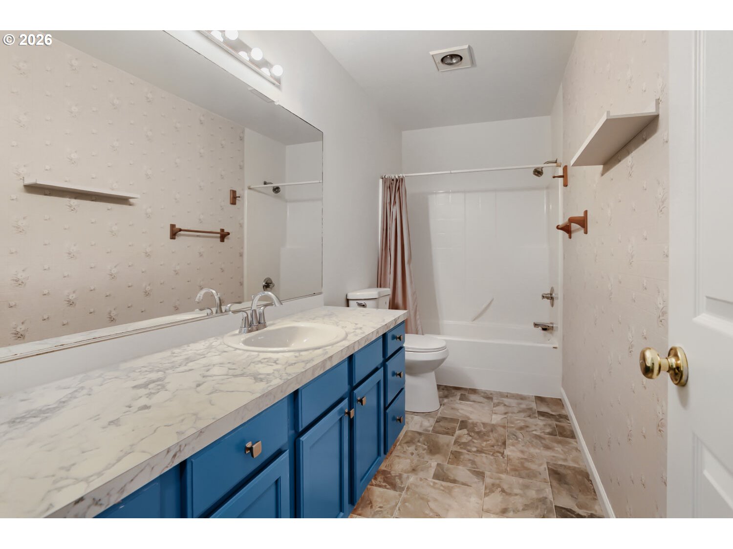 18691 Southwest Stubblefield Way Beaverton, OR 97003 - Photo 26 of 32 Bathroom