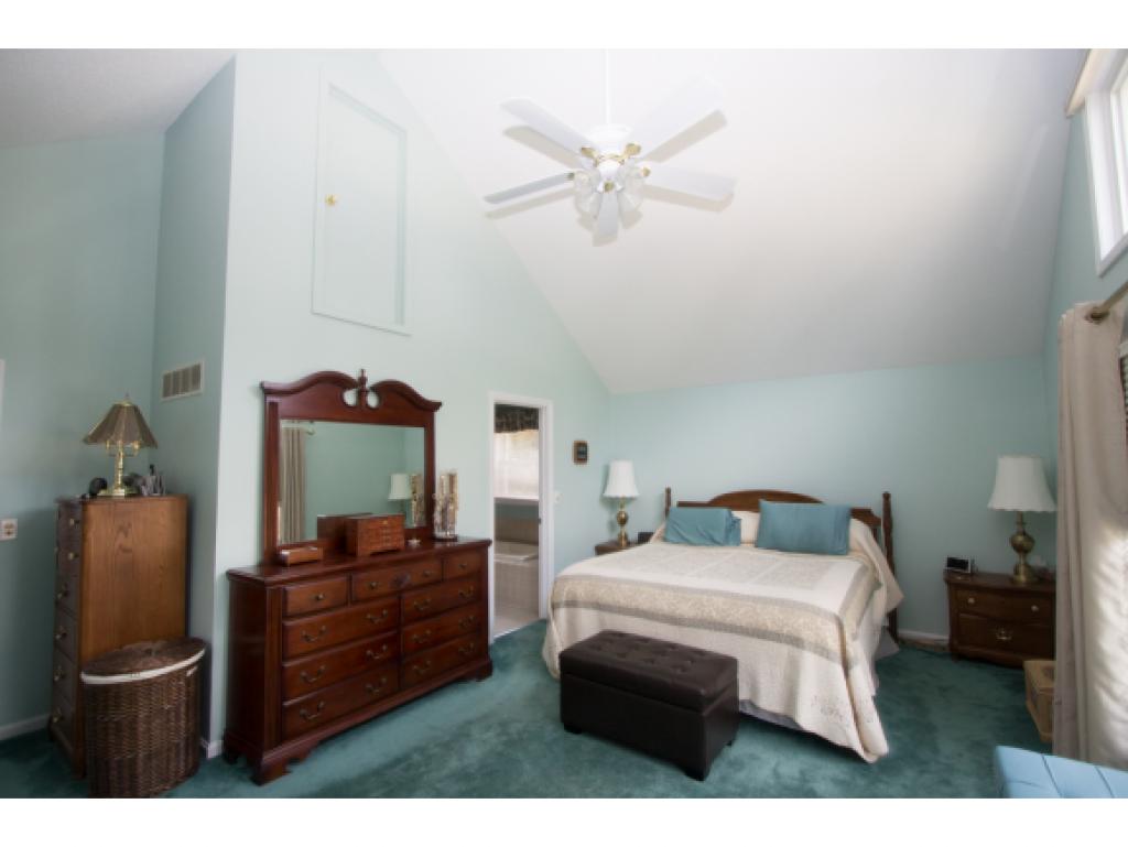 413 Elk Run Road, Unit 413 Hudson, NH 03051 - Photo 11 of 24