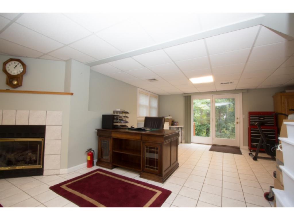 413 Elk Run Road, Unit 413 Hudson, NH 03051 - Photo 17 of 24