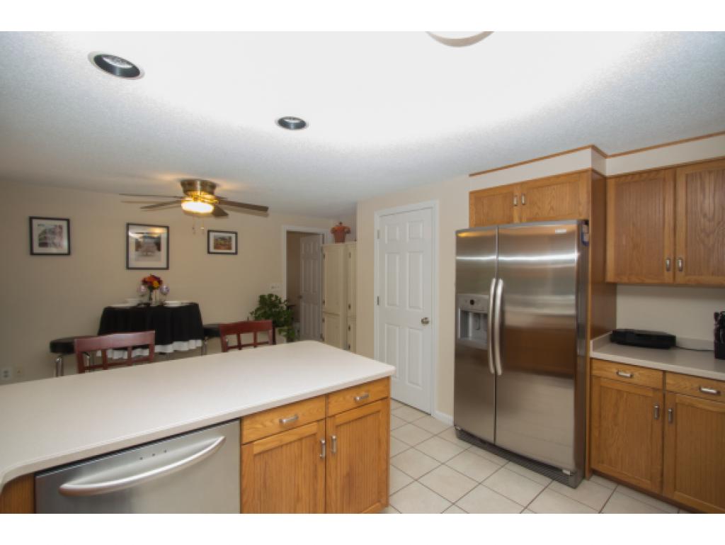 413 Elk Run Road, Unit 413 Hudson, NH 03051 - Photo 5 of 24