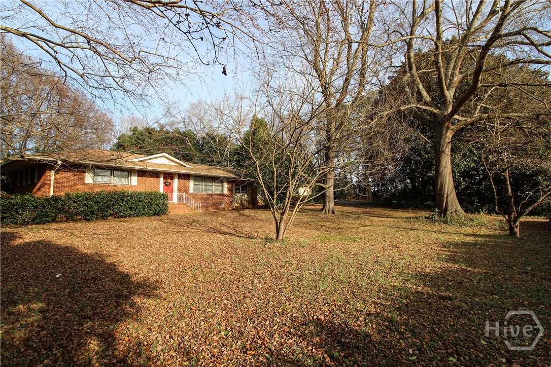 921 Highway 72 Comer, GA 30629 - Photo 3 of 55
