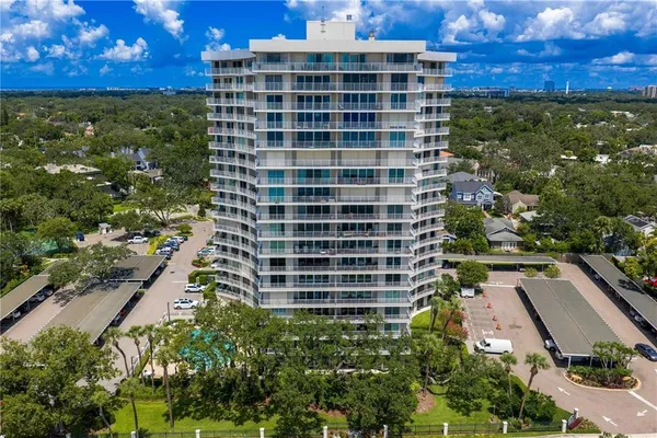 $3,700 | 2611 Bayshore Boulevard, Unit 1805, Tampa, FL 33629