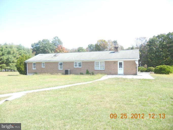 433 Archer Road Kearneysville, WV 25430 - Photo 3 of 10 Exterior (Rear)