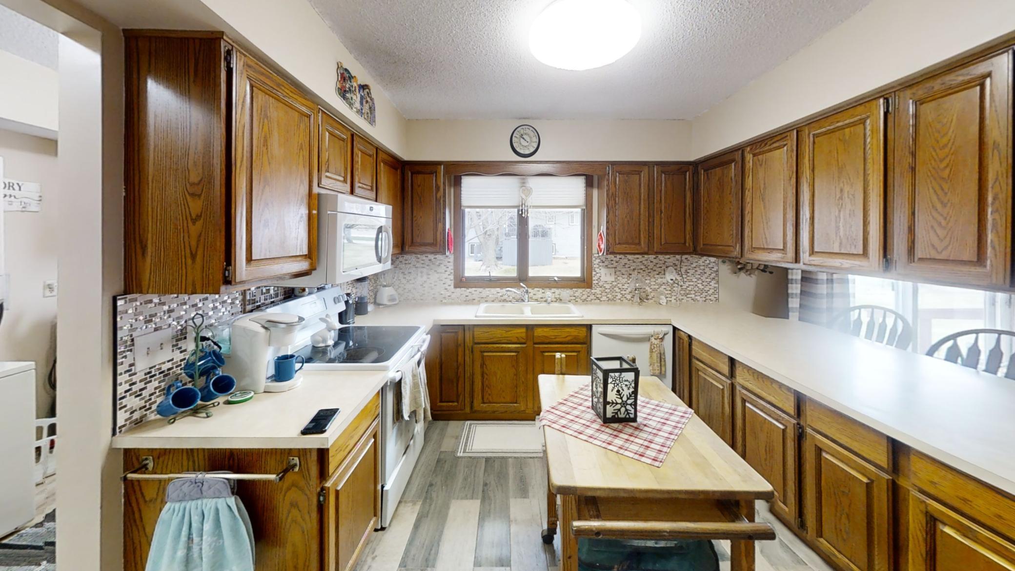1412 Regency Lane Albert Lea, MN 56007 - Photo 12 of 24