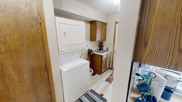$189,900 | 1412 Regency Lane, Albert Lea, MN 56007
