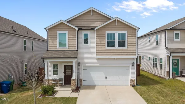 $1,995 | 105 Wilbur Lake Drive, Fuquay-Varina, NC 27526