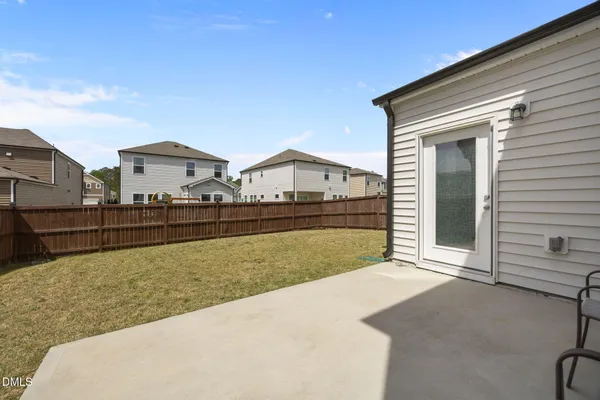 $2,100 | 105 Wilbur Lake Drive, Fuquay-Varina, NC 27526