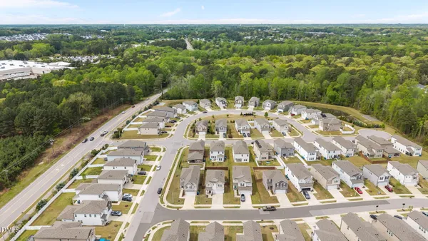 $2,100 | 105 Wilbur Lake Drive, Fuquay-Varina, NC 27526