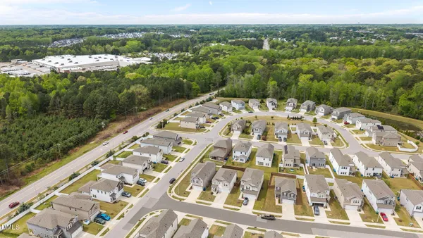 $2,100 | 105 Wilbur Lake Drive, Fuquay-Varina, NC 27526