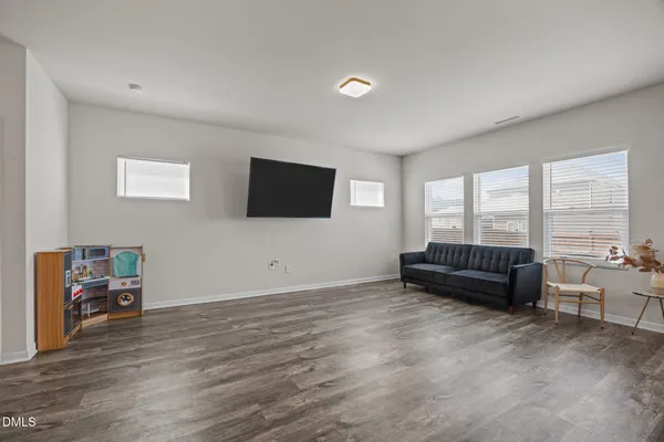 $2,100 | 105 Wilbur Lake Drive, Fuquay-Varina, NC 27526