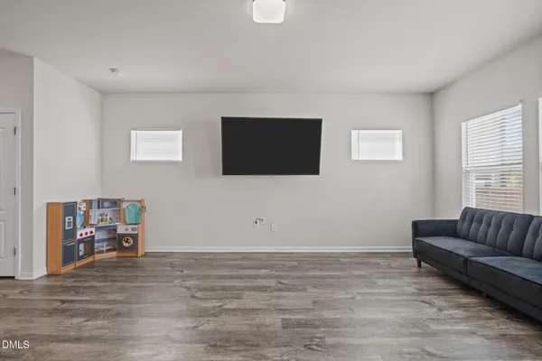 $2,100 | 105 Wilbur Lake Drive, Fuquay-Varina, NC 27526