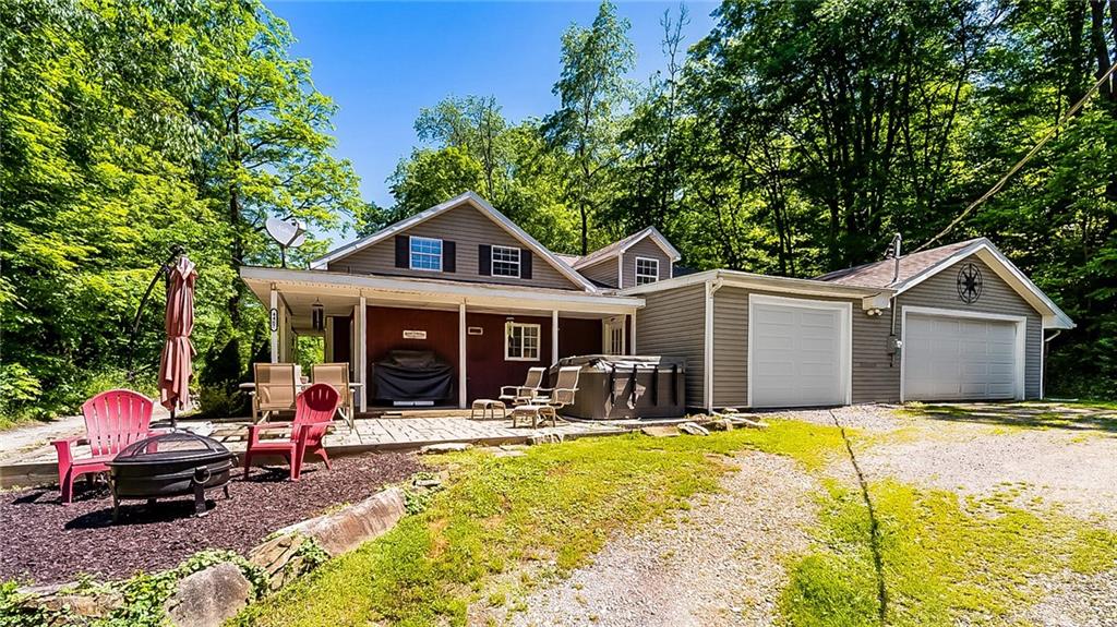 4467 Hollow Road New Castle, PA 16101 - Photo 1 of 25