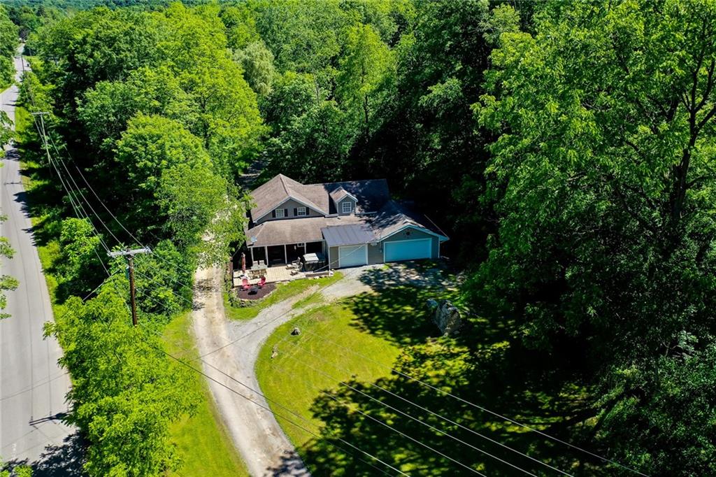 4467 Hollow Road New Castle, PA 16101 - Photo 2 of 25