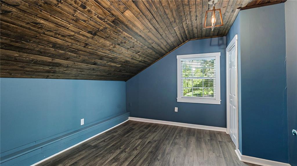 4467 Hollow Road New Castle, PA 16101 - Photo 17 of 25