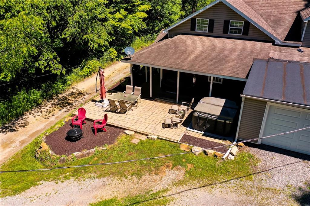 4467 Hollow Road New Castle, PA 16101 - Photo 3 of 25