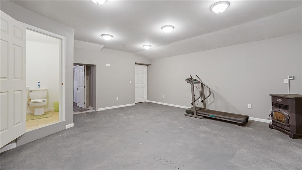 4467 Hollow Road New Castle, PA 16101 - Photo 25 of 25