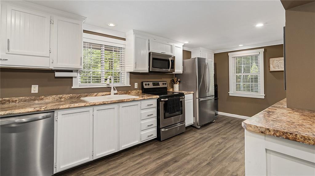 4467 Hollow Road New Castle, PA 16101 - Photo 7 of 25