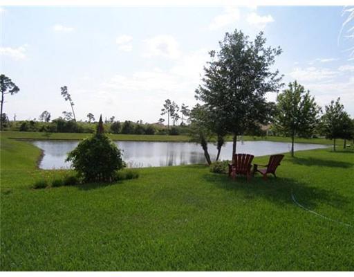 1076 Southeast Fleming Way Stuart, FL 34997 - Photo 22 of 30 20150106190107180471000000-o