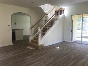 1076 Southeast Fleming Way Stuart, FL 34997 - Photo 4 of 30 20190224200133505818000000