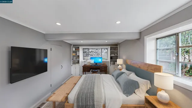 $999,000 | 5716 Merriewood Drive, Oakland, CA 94611