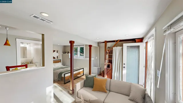 $999,000 | 5716 Merriewood Drive, Oakland, CA 94611