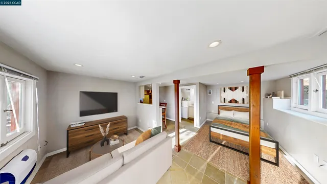 $999,000 | 5716 Merriewood Drive, Oakland, CA 94611