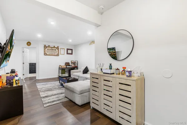 $260,000 | 20 Wendell Street, Unit 39C, Hempstead, NY 11550