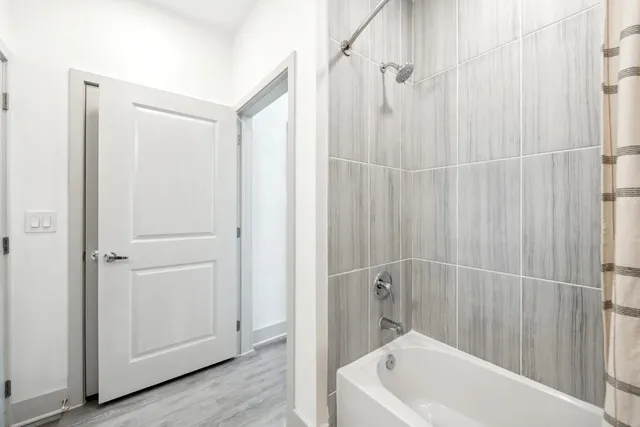 $2,215 | 945 Blakey Lane, Unit 6305, Bastrop, TX 78602