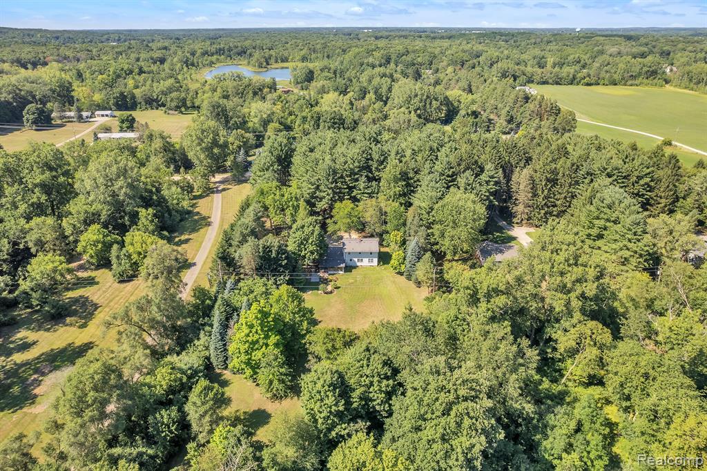 1555 Sexton Road Howell, MI 48843 - Photo 44 of 45