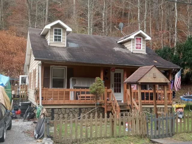 $45,000 | 1822 Derby Road, Appalachia, VA 24216