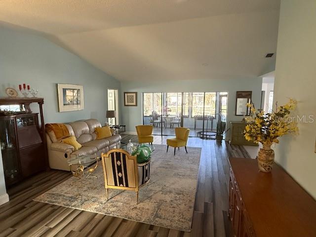 40 Comanche Court Palm Coast, FL 32137 - Photo 4 of 21