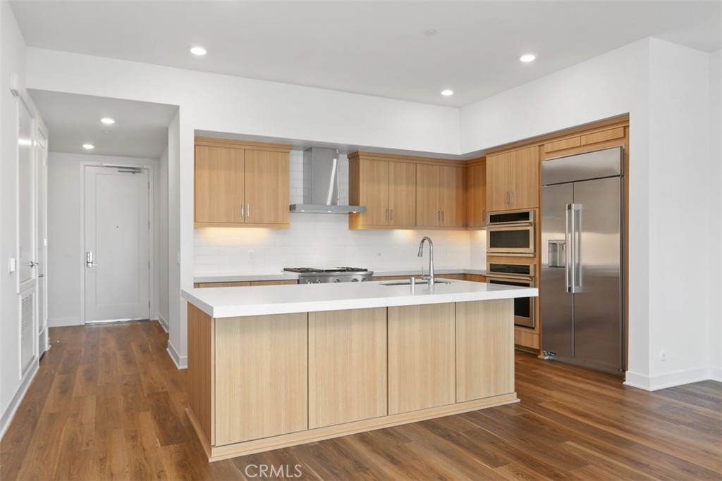 1407 Rivington Irvine, CA 92612 - Photo 7 of 34 Kitchen