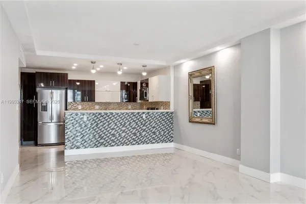 $2,700 | 19380 Collins Avenue, Unit 507, Sunny Isles Beach, FL 33160