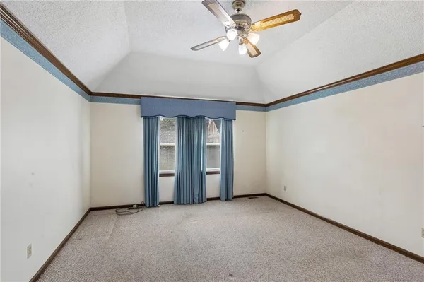 $439,950 | 11733 West 109th Circle, Overland Park, KS 66210