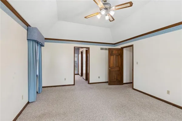 $439,950 | 11733 West 109th Circle, Overland Park, KS 66210
