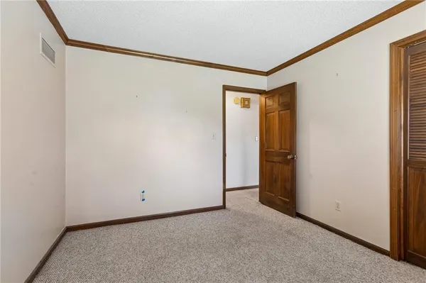 $439,950 | 11733 West 109th Circle, Overland Park, KS 66210
