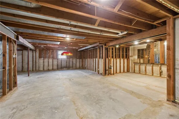 $439,950 | 11733 West 109th Circle, Overland Park, KS 66210