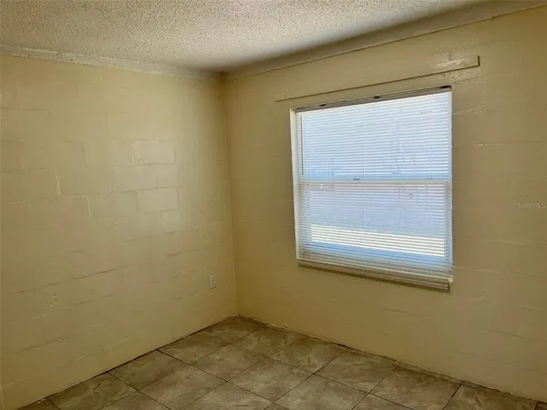 $992 | 1341 Winnifred Street, Orlando, FL 32805