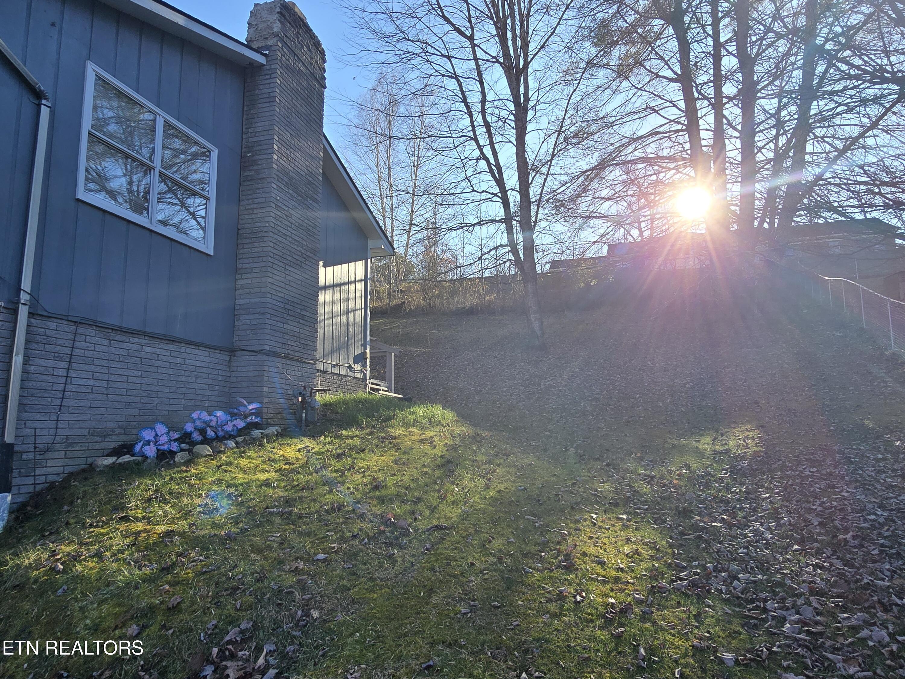 216 Reagan Street Harrogate, TN 37752 - Photo 27 of 27 20251230_151025