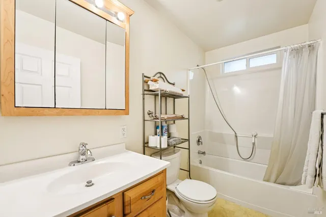 $499,000 | 15500 Monte Rosa Avenue, Guerneville, CA 95446