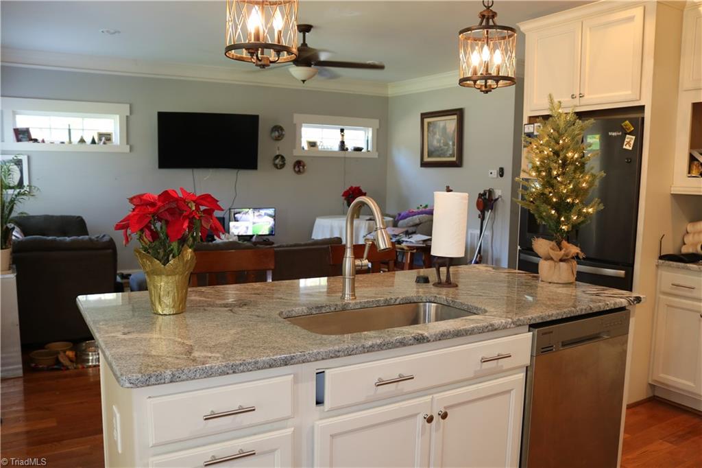 1133 Brown Road King, NC 27021 - Photo 12 of 23 Upstairs hall bath.