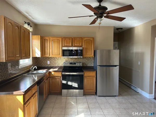 $2,000 | 82-84 Glendale Avenue, Hartford, CT 06106