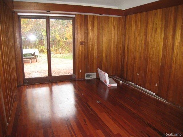 12631 Stanley Road Belleville, MI 48111 - Photo 13 of 18 IMG_0760