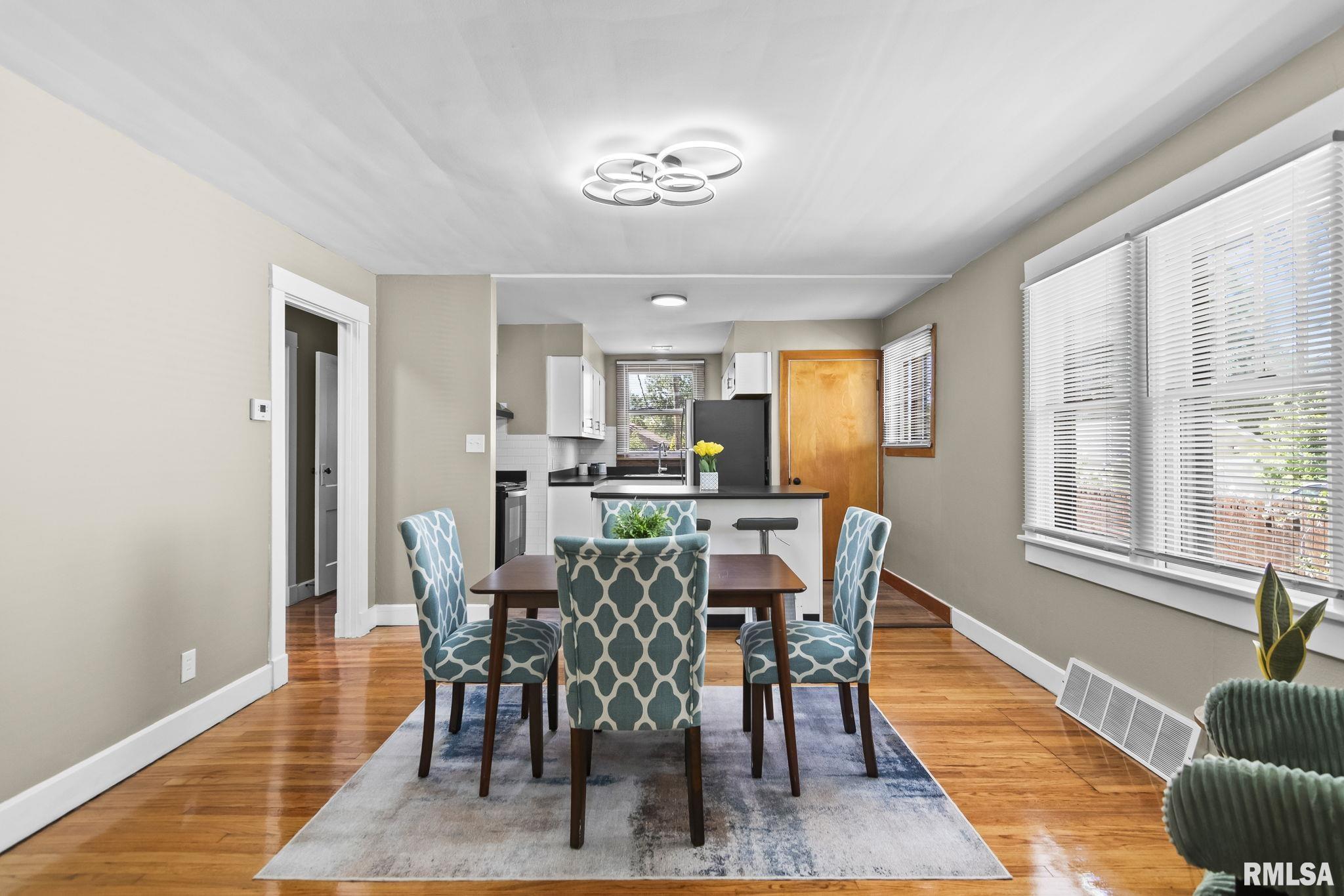 917 Cleveland Avenue Springfield, IL 62704 - Photo 8 of 35