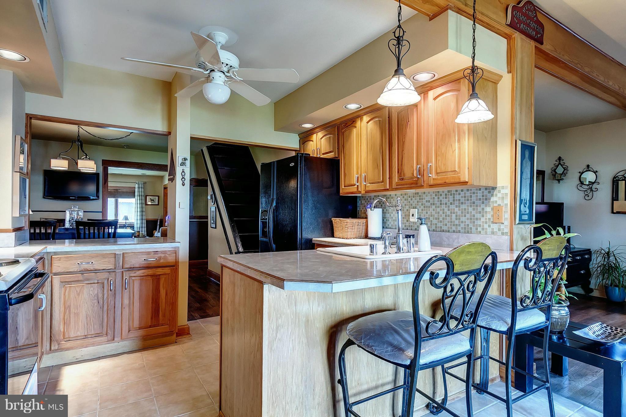 3114 River Drive Road Baltimore, MD 21219 - Photo 8 of 30 Kitchen
