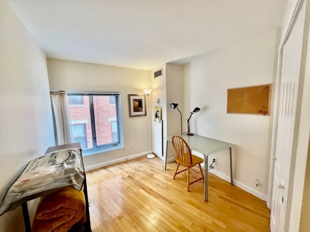 19 Wiget Street, Unit 202 Boston, MA 02113 - Photo 18 of 21
