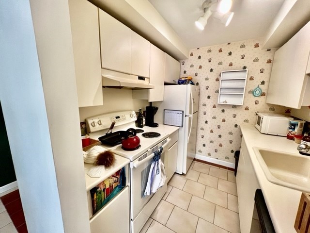 19 Wiget Street, Unit 202 Boston, MA 02113 - Photo 6 of 21