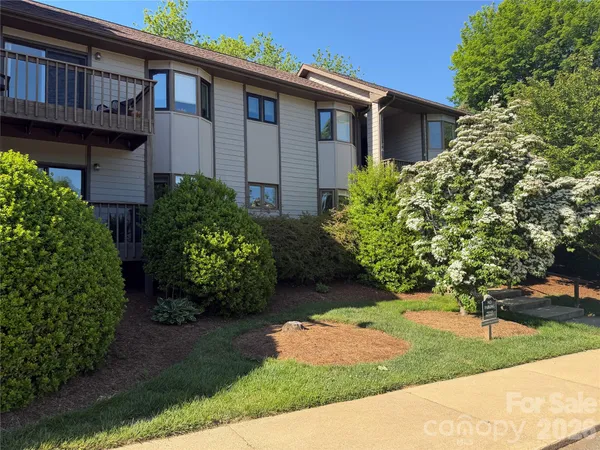 $315,000 | 201 Racquet Club Road, Unit 15, Asheville, NC 28803