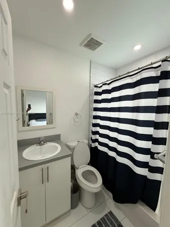 $1,550 | 200 Northeast 108th Street, Unit 2, Miami, FL 33161